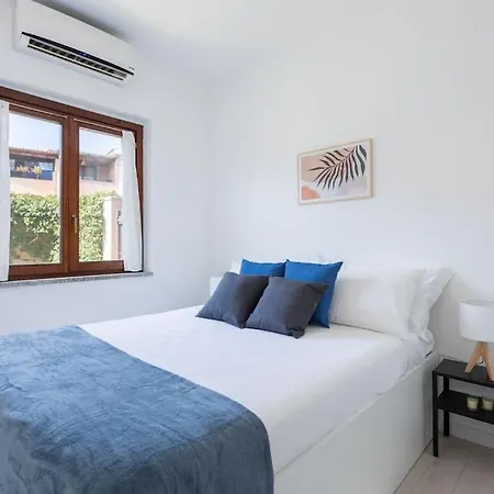 Marina - Near Airport With Swimmingpool Appartamento *