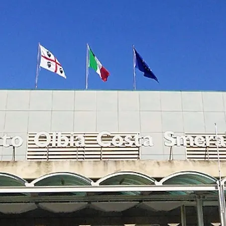 Marina - Near Airport With Swimmingpool Apartamento